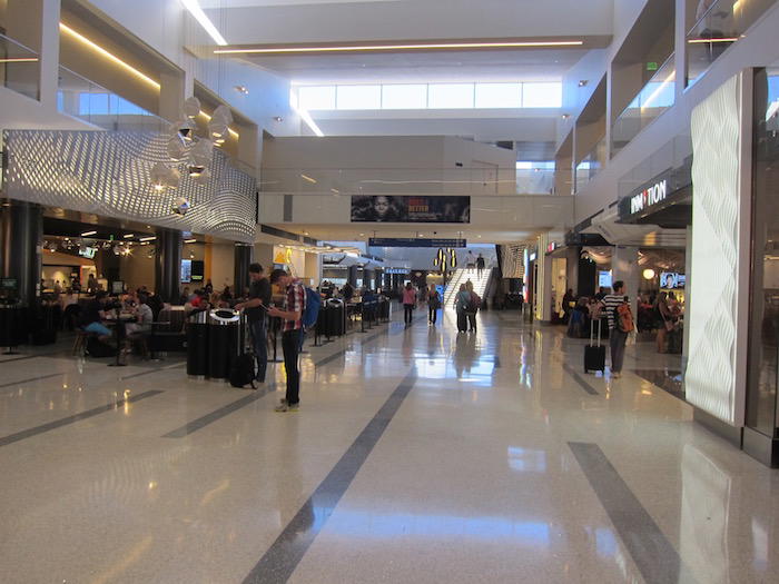 Air-Canada-Lounge-LAX - 1