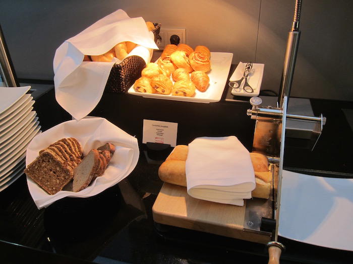 Austrian-HON-Circle-Lounge-Vienna - 23