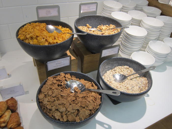 British-Airways-Lounge-London - 27