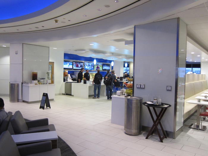 Delta-SkyClub-LAX - 12