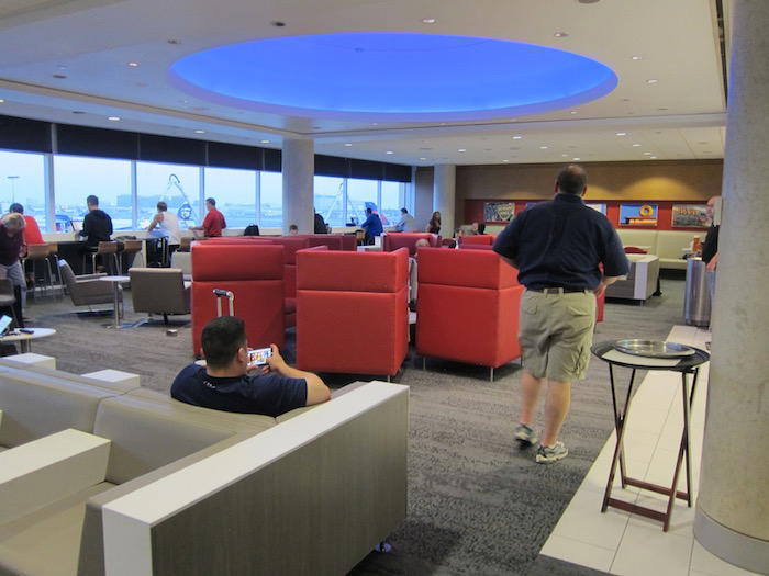 Delta-SkyClub-LAX - 16