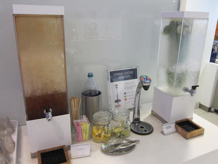 Delta-SkyClub-LAX - 21