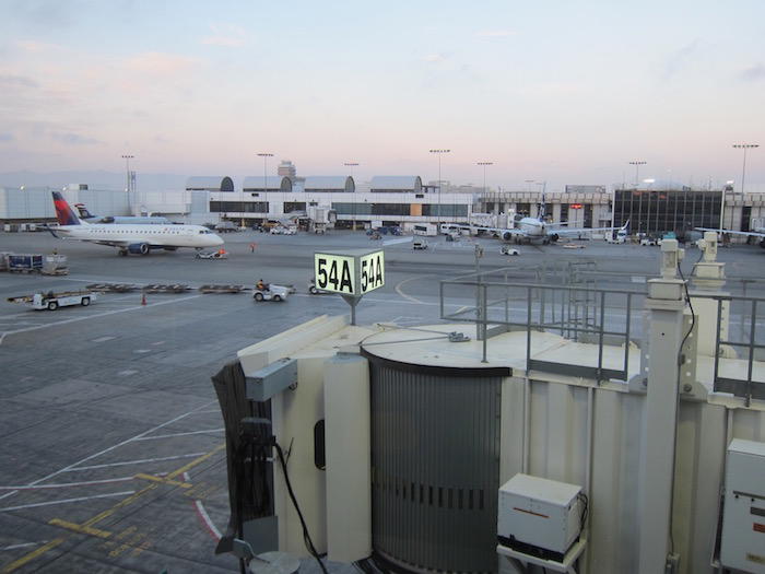 Delta-SkyClub-LAX - 35