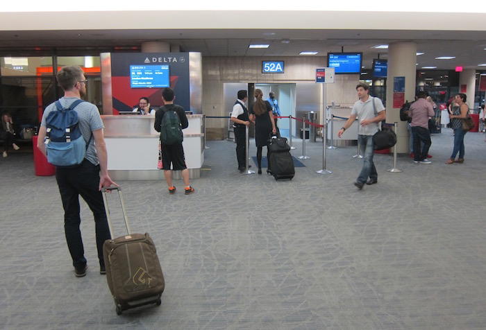 Delta-SkyClub-LAX - 37