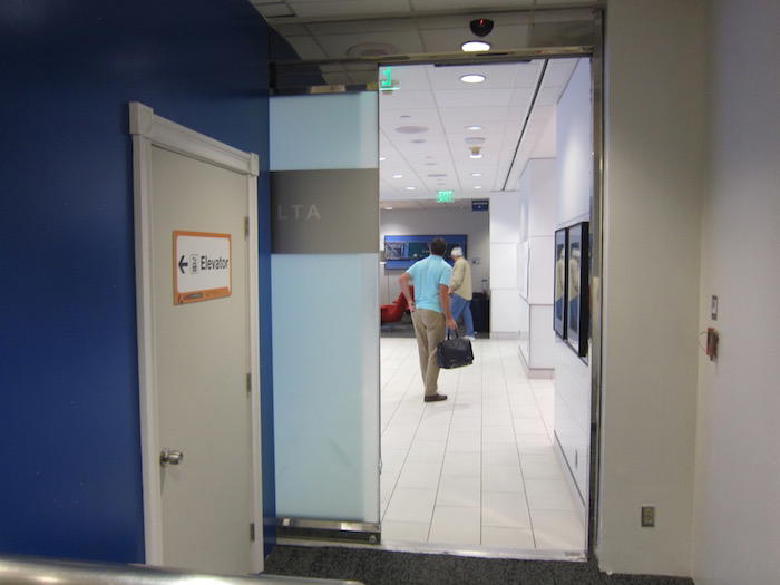 Delta-SkyClub-LAX - 5