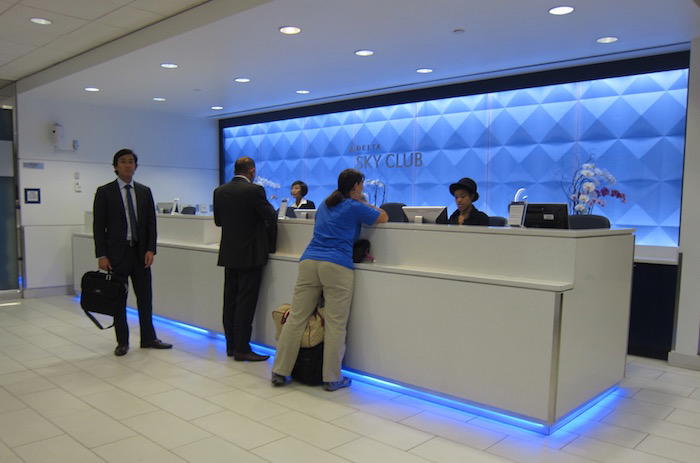 Delta-SkyClub-LAX - 6