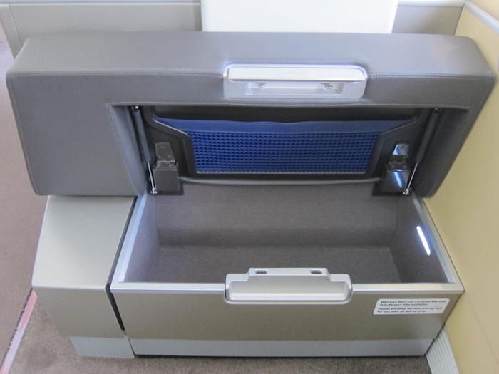 Lufthansa-First-Class-747 - 12