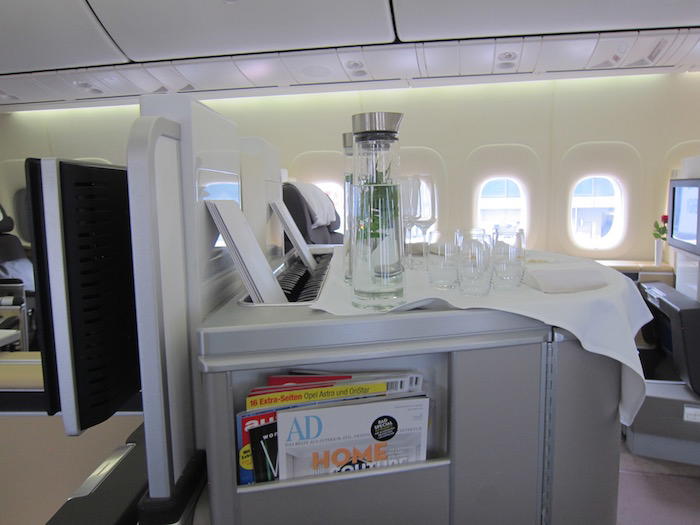 Lufthansa-First-Class-747 - 6