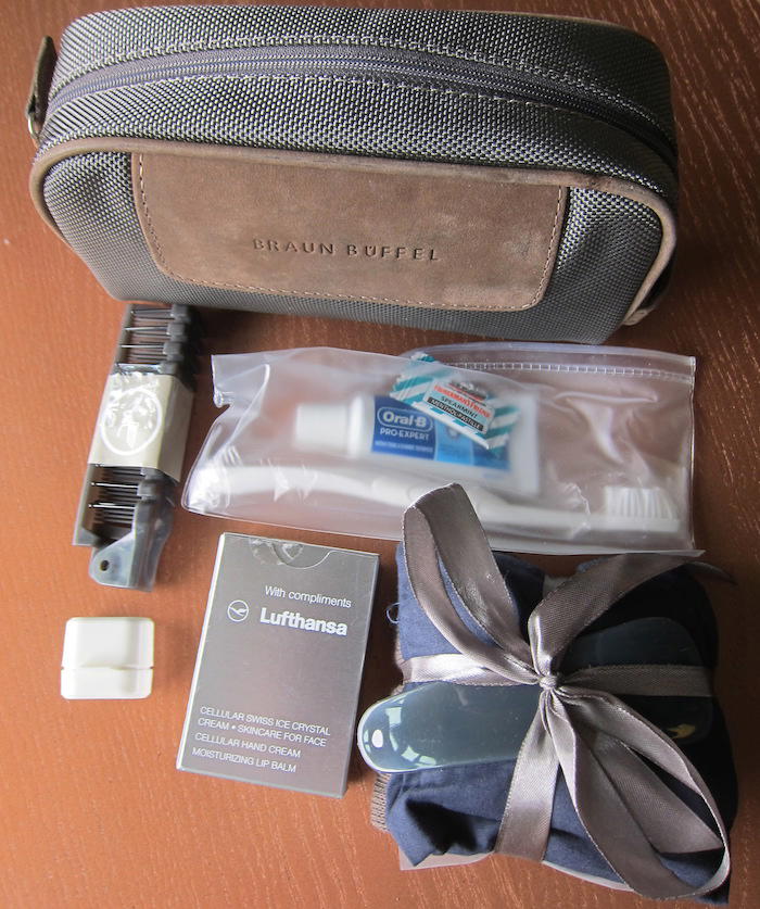 Lufthansa-First-Class-747 - 85