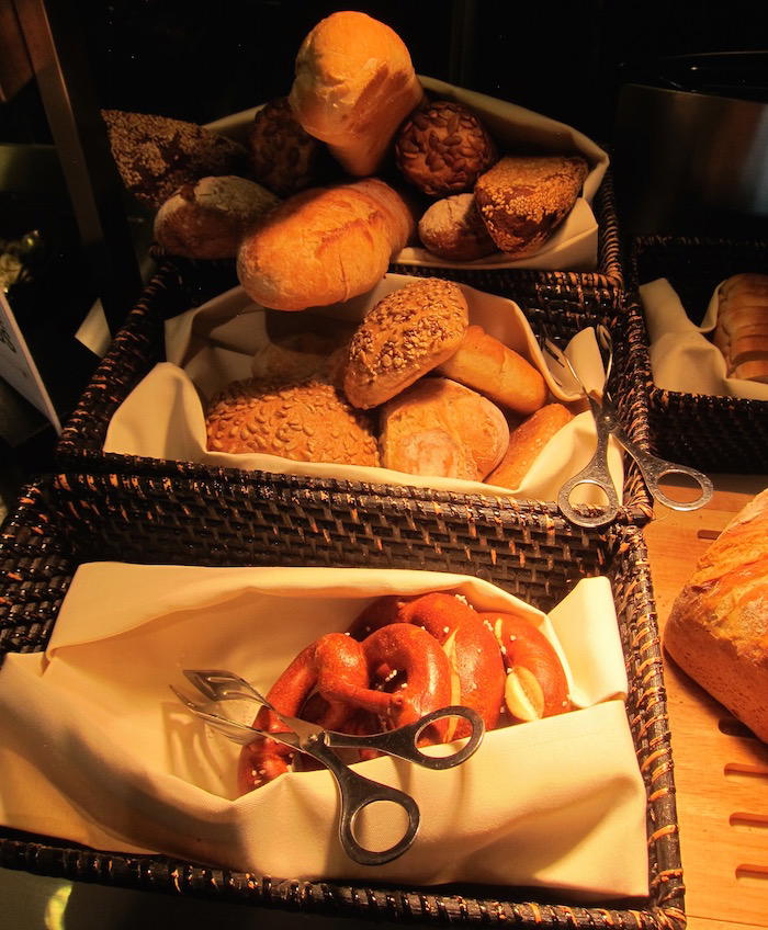 Lufthansa-First-Class-Lounge-Frankfurt - 25