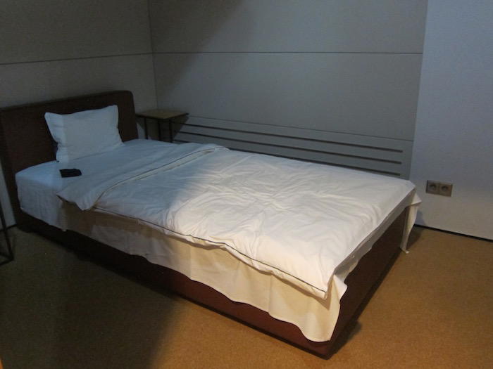 Lufthansa-First-Class-Lounge-Frankfurt - 37