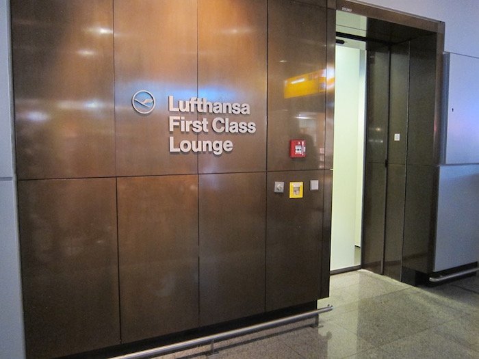 Lufthansa-First-Class-Lounge-Frankfurt - 5