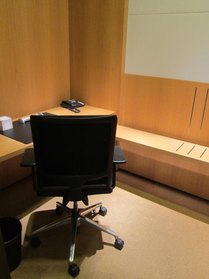 Lufthansa-First-Class-Lounge-Frankfurt - 9