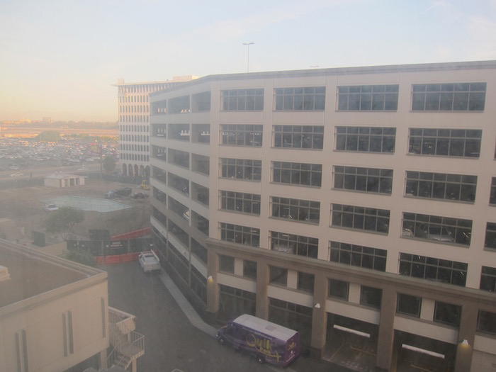 Concourse-Hotel-LAX-Hyatt - 17