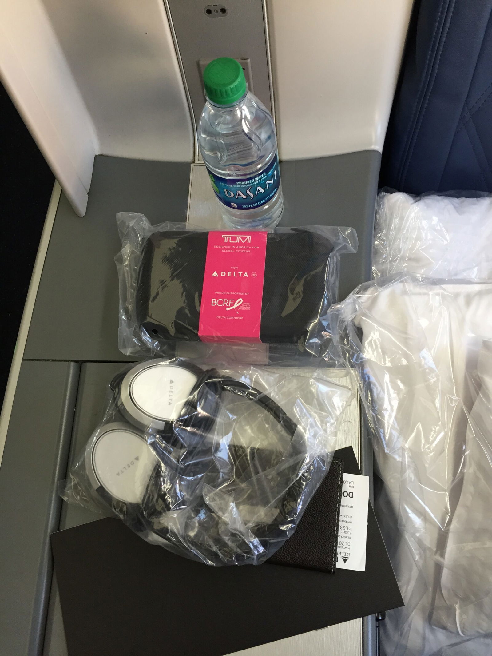 Delta One in-flight amenities