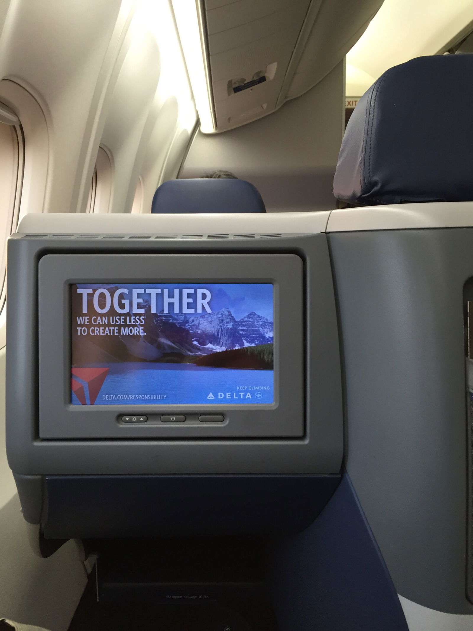 Delta's 767 screen