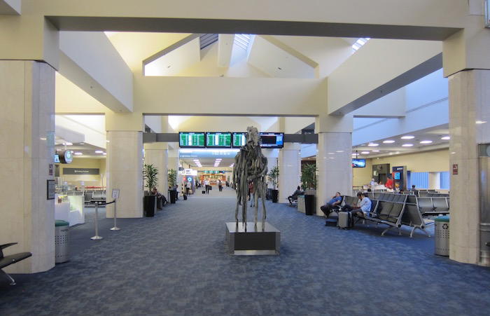 Delta-SkyClub-San-Francisco - 1