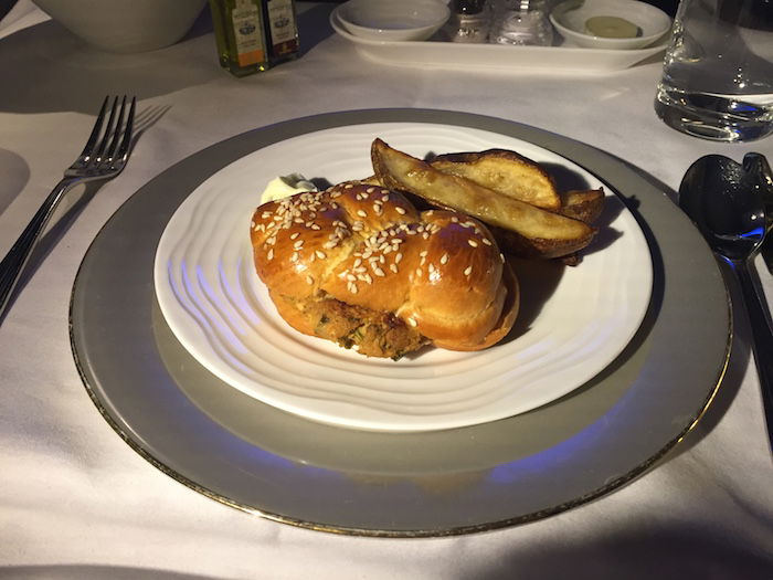 Emirates-Salmon-Burger