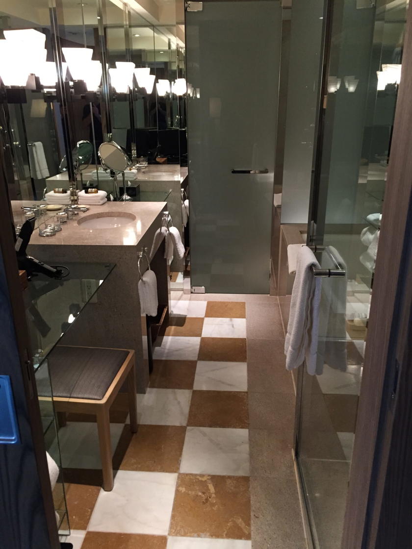 Park Hyatt Tokyo Park Twin bathroom