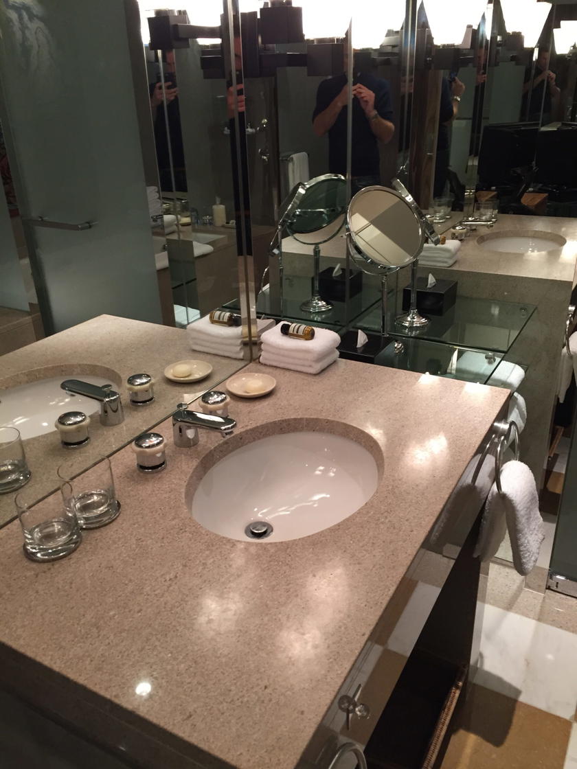 Park Hyatt Tokyo Park Twin bathroom sink