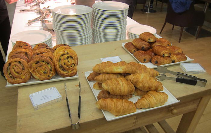 British-Airways-Lounge-London - 12