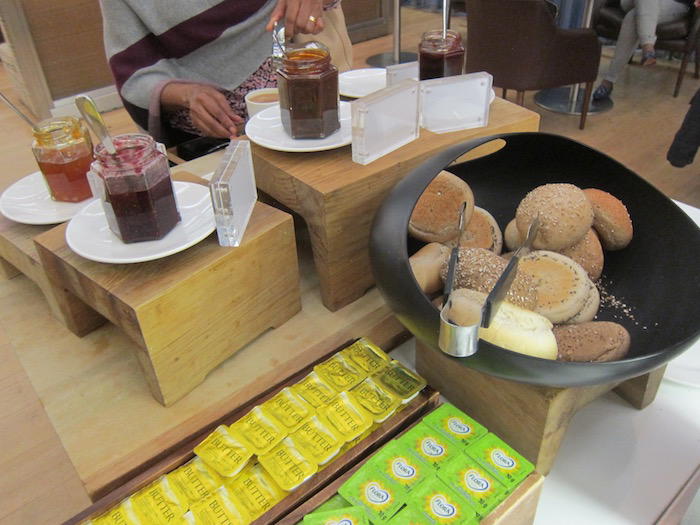 British-Airways-Lounge-London - 15