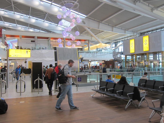 British-Airways-Lounge-London - 34