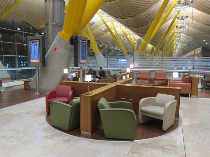 Iberia-Business-Lounge-Madrid - 10