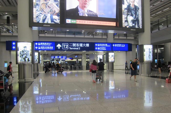 Cathay-Pacific-Arrivals-Lounge-HKG - 3