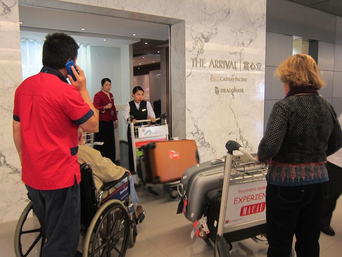 Cathay-Pacific-Arrivals-Lounge-HKG - 7