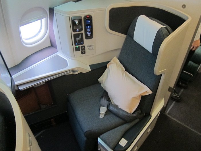 Cathay-Pacific-Business-Class-A330 - 3