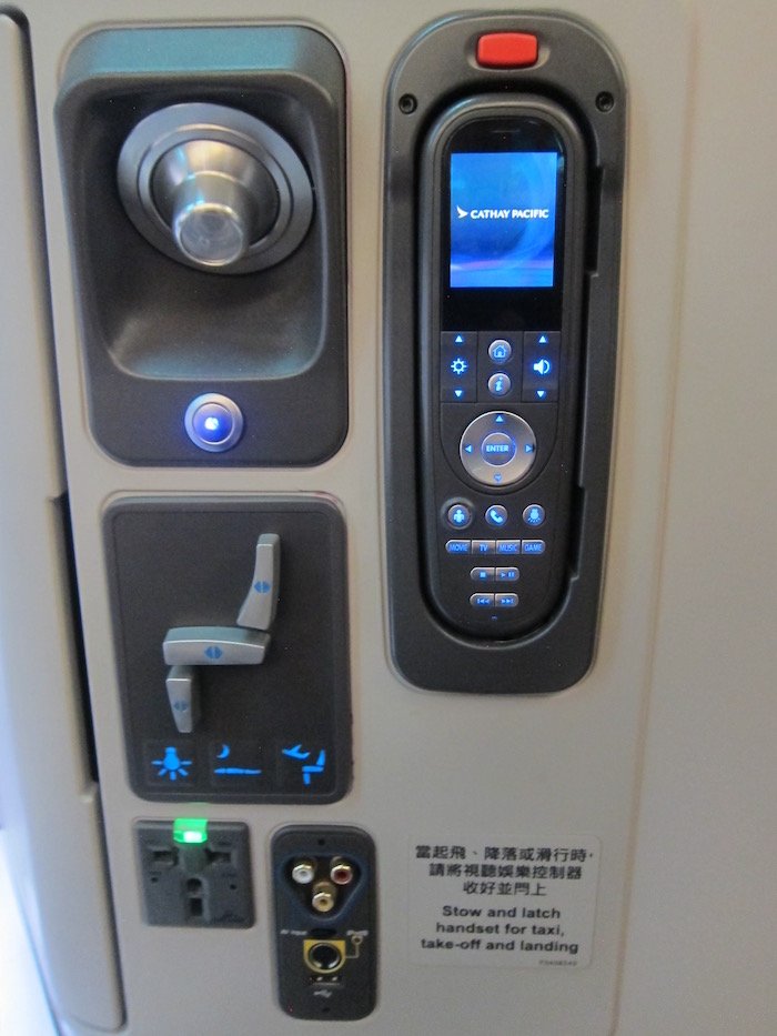 Cathay-Pacific-Business-Class-A330 - 5