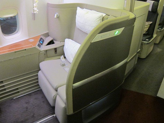 Cathay-Pacific-First-Class-777 - 1