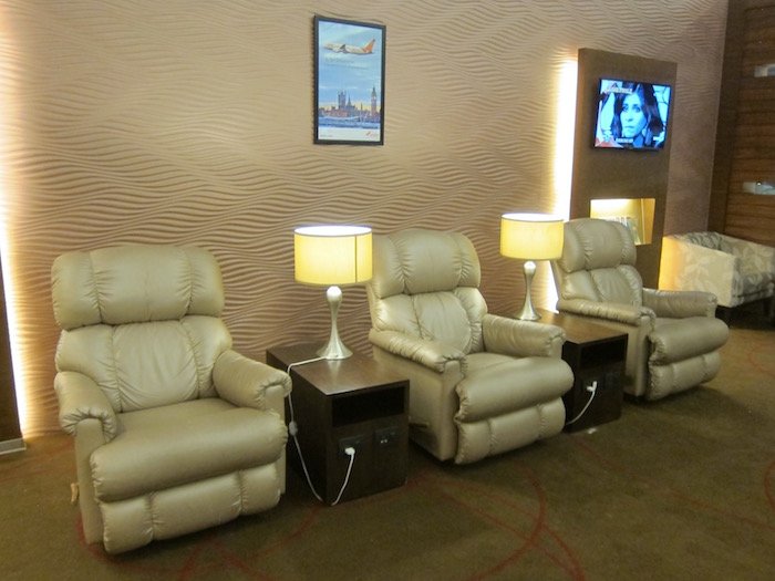 Air-India-Lounge-Delhi-Airport - 11