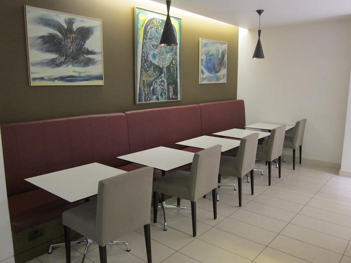 Air-India-Lounge-London-Heathrow - 23