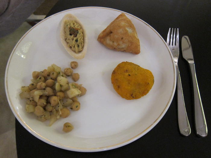 Air-India-Lounge-London-Heathrow - 42