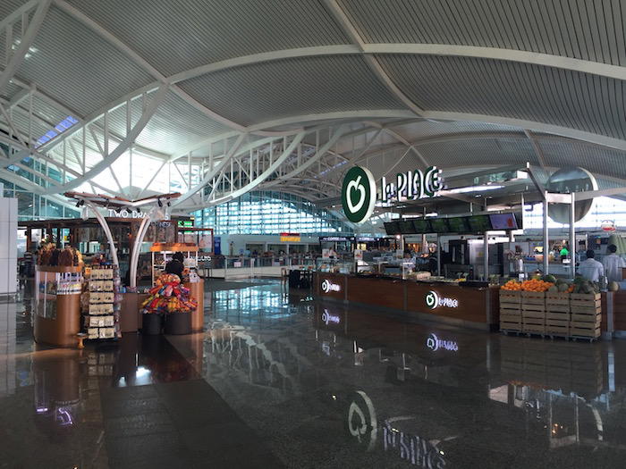 Bali-Airport-Lounge - 5