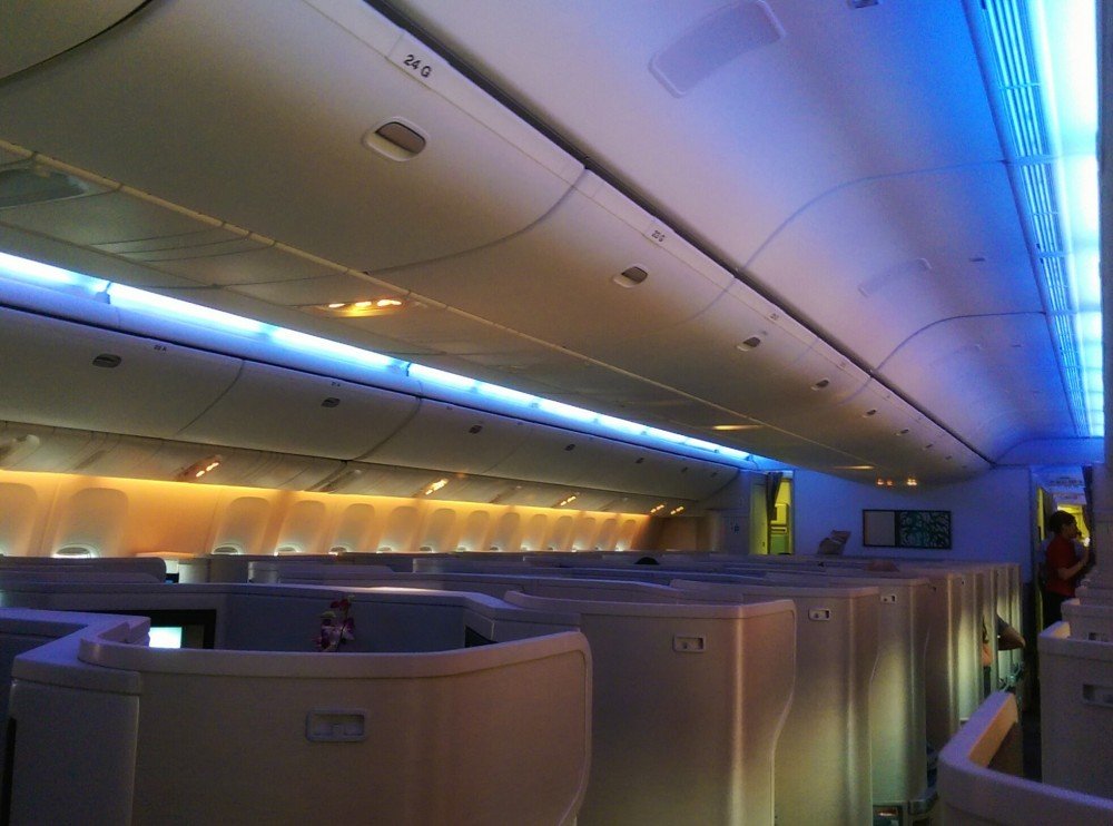 Cathay-Pacific-777-business