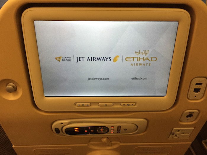 Etihad-Economy - 4