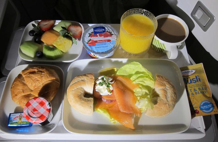 Finnair-Business-Class-A350 - 75