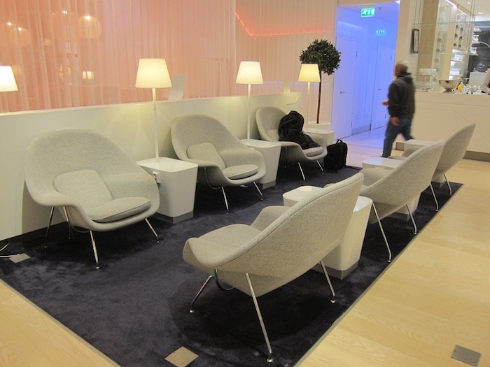 Finnair-Lounge-Helsinki-Airport - 12