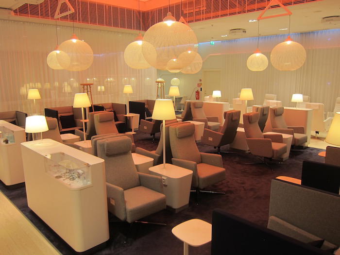 Finnair-Lounge-Helsinki-Airport - 13