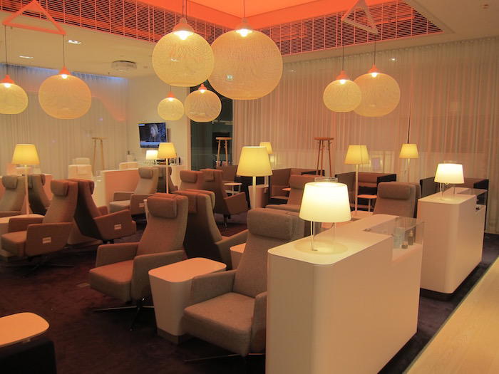 Finnair-Lounge-Helsinki-Airport - 14