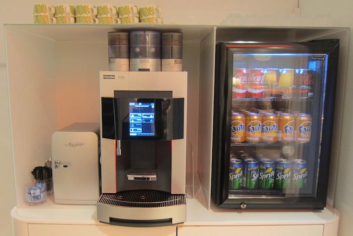 Finnair-Lounge-Helsinki-Airport - 16