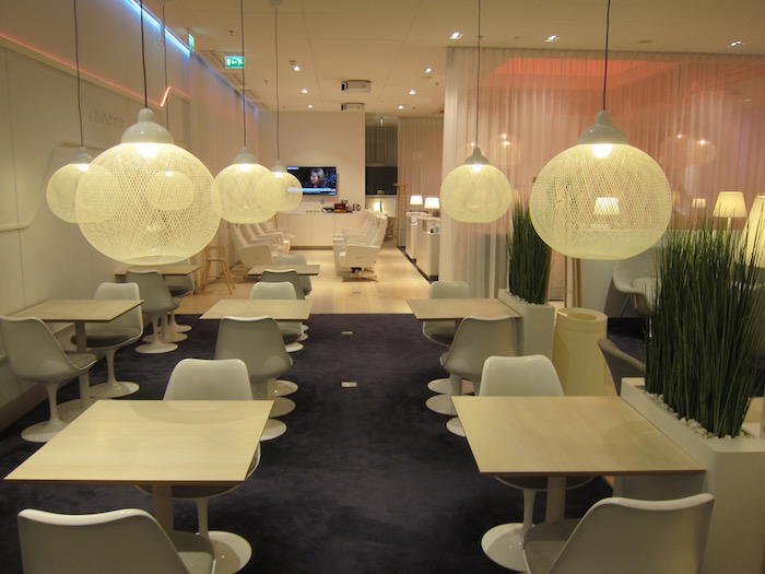 Finnair-Lounge-Helsinki-Airport - 18