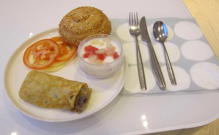 Finnair-Lounge-Helsinki-Airport - 35