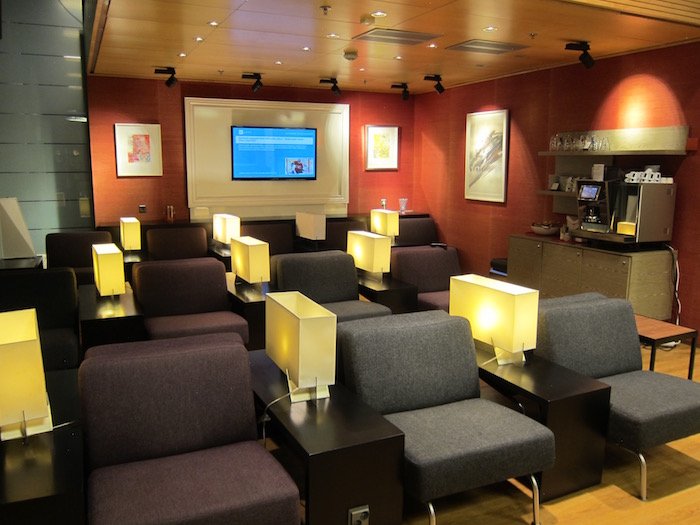 Helsinki-Airport-Lounge - 19