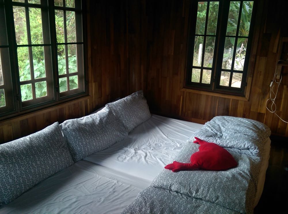 Kanchanaburi-airbnb-06