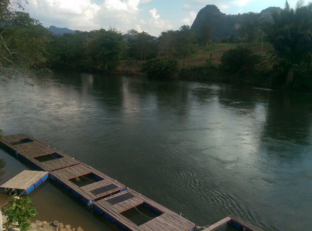 Kanchanaburi-airbnb-12