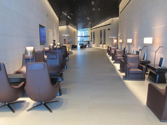 Qatar-Airways-Lounge-Doha - 15